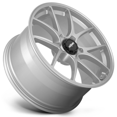 Roues argentées de lustre rotiforme de LTN