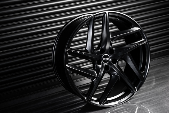 Le SPORT Monoblock Khan de RANGE ROVER DACTYLOGRAPHIENT à 52 roues forgées par RS 23&quot;