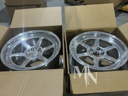 5x114.3 Forge roues automobiles pour Nissan 350Z 370Z finition en argent poli