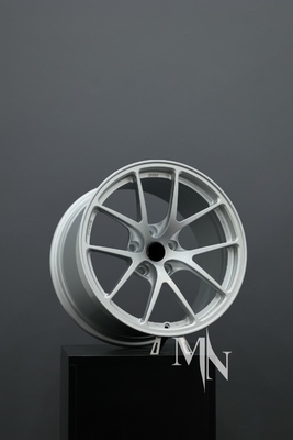 Des roues BBS RI D forgées sur mesure pour BMW F10 M5 Alloy Competition