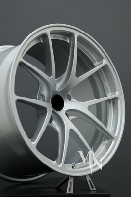 Des roues BBS RI D forgées sur mesure pour BMW F10 M5 Alloy Competition