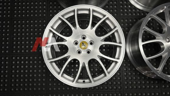 Jantes forgées Ferrari F430 Finition brossée transparente Maining Forged RE-01